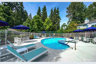 12680 NE 10th Place #B103, Bellevue, WA 98005 - Photo 34