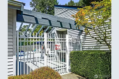 12680 NE 10th Place #B103, Bellevue, WA 98005 - Photo 36