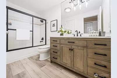 12680 NE 10th Place #B103, Bellevue, WA 98005 - Photo 20