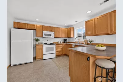 3925 152nd Pl SE, Bothell, WA 98012 - Photo 8