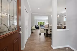 727 172nd Street SW, Lynnwood, WA 98037 - Photo 2