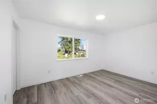 12705 6th Ave E, Tacoma, WA 98445 - Photo 18