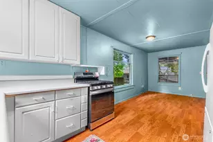 2528 Westwind Dr NW, Olympia, WA 98502 - Photo 10