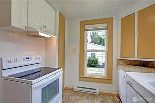 27204 103rd Dr NW, Stanwood, WA 98292 - Photo 8