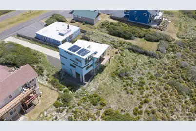 1065 Ocean Shores Boulevard SW, Ocean Shores, WA 98569 - Photo 2