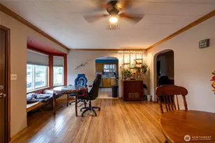 1128 H St, Centralia, WA 98531 - Photo 8