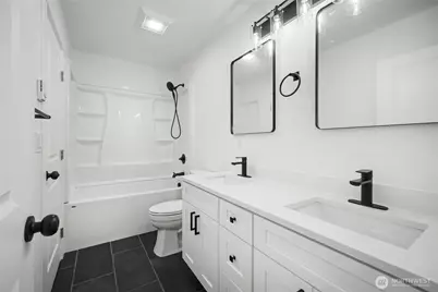 5610 Rockefeller Avenue #2, Everett, WA 98203 - Photo 8