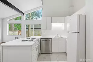 7901 196th St SW, Edmonds, WA 98026 - Photo 12