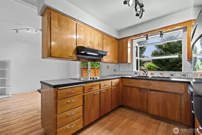 11020 SE 186th Street, Renton, WA 98055 - Photo 8