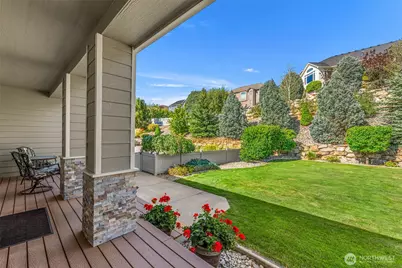 825 Briarwood Drive, East Wenatchee, WA 98802 - Photo 34