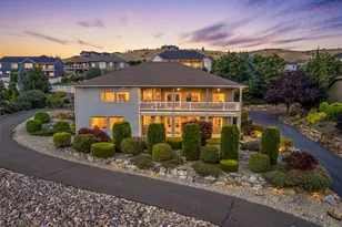 825 Briarwood Dr, East Wenatchee, WA 98802 - Photo 2
