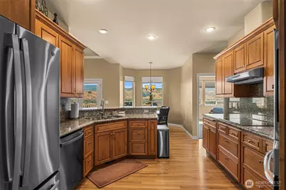 825 Briarwood Drive, East Wenatchee, WA 98802 - Photo 16