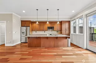 1078 NE High St, Issaquah, WA 98029 - Photo 6