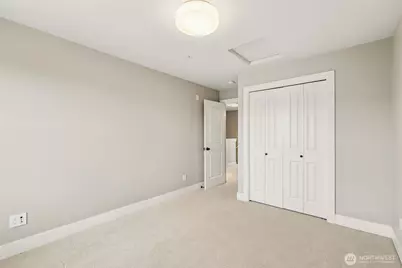 1078 NE High Street #10, Issaquah, WA 98029 - Photo 24