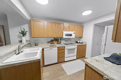 12636 100th Lane NE #F126, Kirkland, WA 98034 - Photo 8