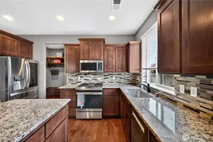 12014 181st Ave E, Bonney Lake, WA 98391 - Photo 8