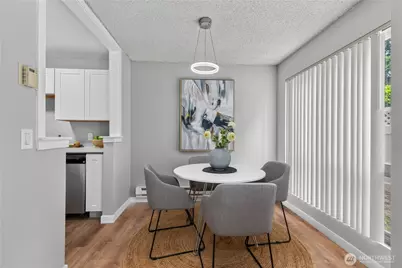 12631 NE 9th Place #C103, Bellevue, WA 98005 - Photo 10
