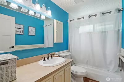 8101 McIntyre Lane NE, Bremerton, WA 98311 - Photo 18