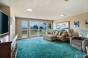 8101 McIntyre Ln NE, Bremerton, WA 98311 - Photo 6