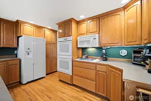 19810 98th Ave NE, Bothell, WA 98011 - Photo 14