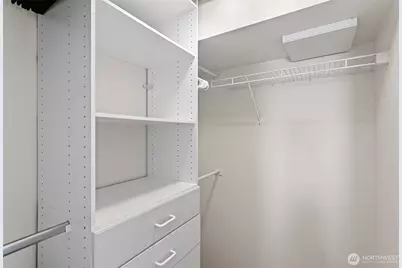 425 Vine Street #701, Seattle, WA 98121 - Photo 18