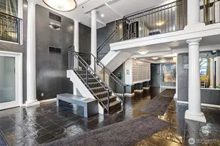 425 Vine St, Seattle, WA 98121 - Photo 2