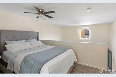 425 Vine Street #701, Seattle, WA 98121 - Photo 14
