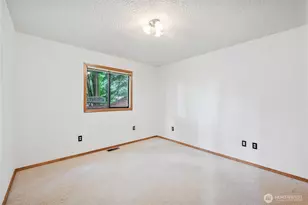 4352 Poplar Way, Longview, WA 98632 - Photo 10