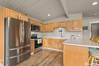 2351 E Mason Lake Drive E, Grapeview, WA 98546 - Photo 10
