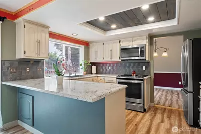8906 10th Drive SE, Everett, WA 98208 - Photo 2