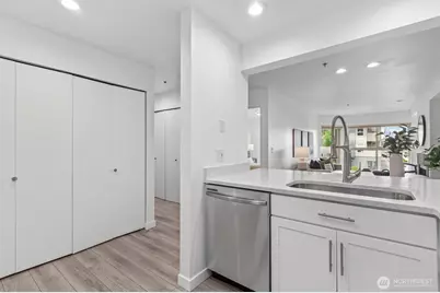 701 Galer Street #505, Seattle, WA 98109 - Photo 12