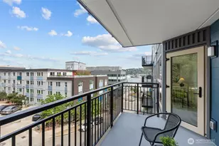 701 Galer St, Seattle, WA 98109 - Photo 26