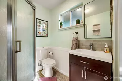 1025 S Donovan Street, Seattle, WA 98108 - Photo 12