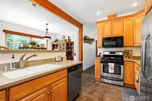 9474 Freedom Pl, Blaine, WA 98230 - Photo 12