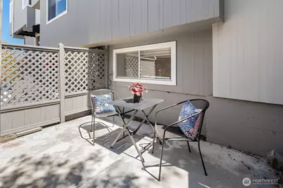 611 Bell Street #1, Edmonds, WA 98020 - Photo 6