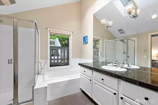 16917 SE 38th Pl, Bellevue, WA 98008 - Photo 14