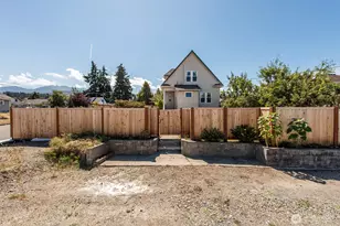 233 E 9th St, Port Angeles, WA 98362 - Photo 40