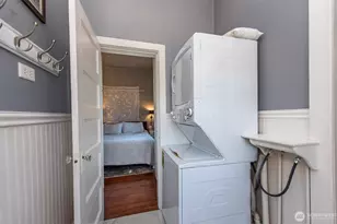 233 E 9th St, Port Angeles, WA 98362 - Photo 14