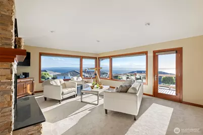 13705 68th Avenue W, Edmonds, WA 98026 - Photo 4