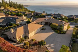 13705 68th Ave W, Edmonds, WA 98026 - Photo 1