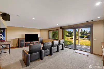 13705 68th Avenue W, Edmonds, WA 98026 - Photo 36