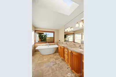 13705 68th Avenue W, Edmonds, WA 98026 - Photo 34