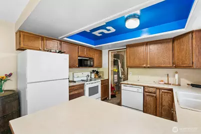7218 NE 155th Street, Kenmore, WA 98028 - Photo 10