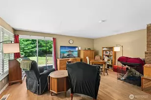 7218 NE 155th St, Kenmore, WA 98028 - Photo 6