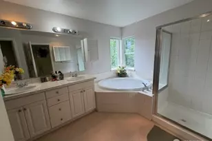 6748 161st Ave SE, Bellevue, WA 98006 - Photo 16