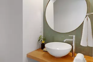 8738 B 13th Ave NW, Seattle, WA 98117 - Photo 10