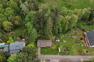 708 NE Eaton Ct, Castle Rock, WA 98611 - Photo 30