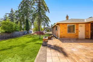 24608 Marine View Dr S, Des Moines, WA 98198 - Photo 16