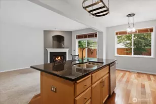 12331 NE 92nd St, Kirkland, WA 98033 - Photo 2