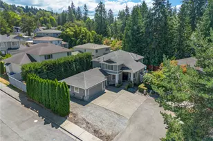 12865 SE 47th Pl, Bellevue, WA 98006 - Photo 2